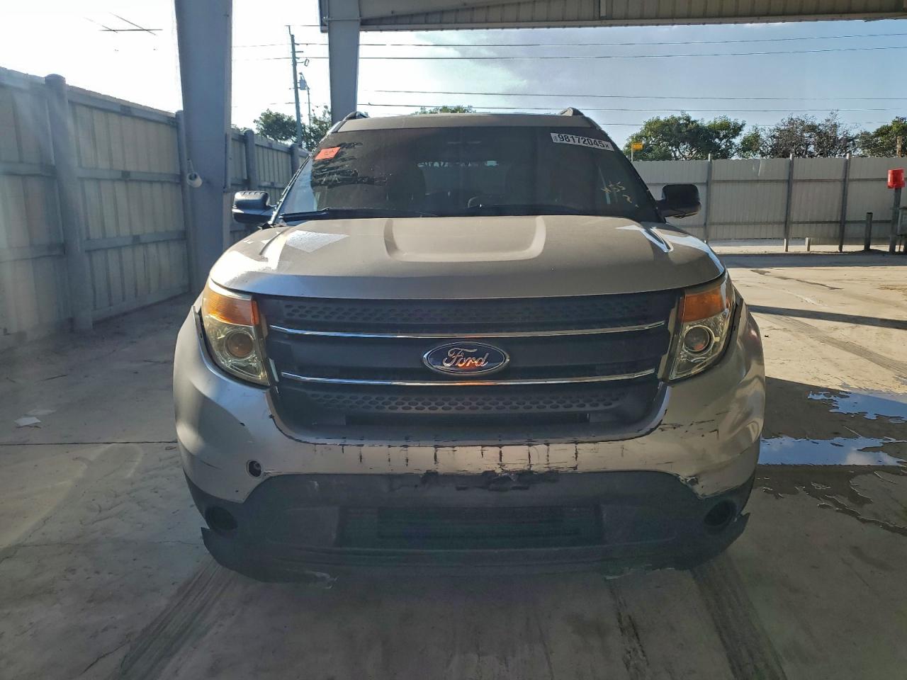 Ford Explorer Image 9