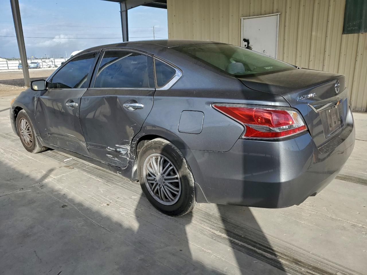 Nissan Altima 2.5 Image 2