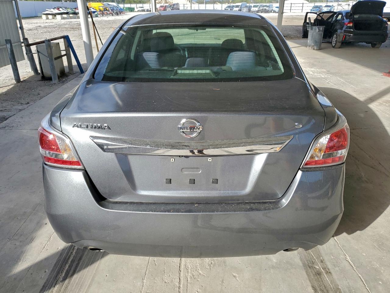 Nissan Altima 2.5 Image 5