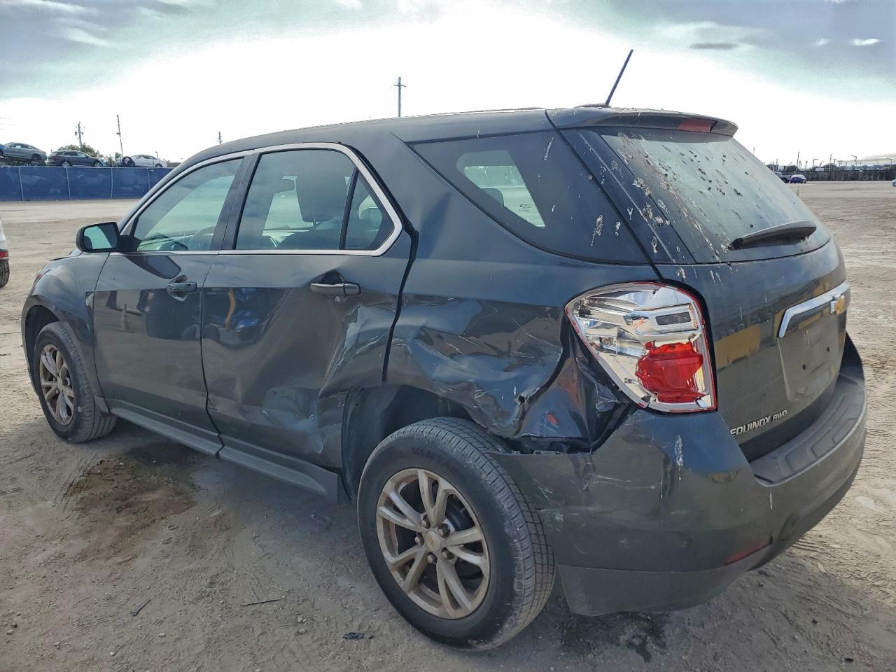 Chevrolet Equinox Ls Image 3