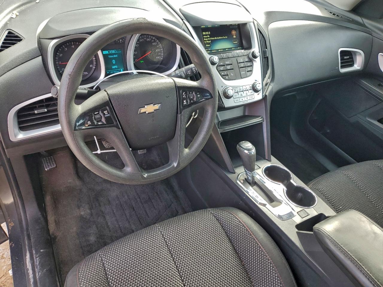 Chevrolet Equinox Ls Image 8