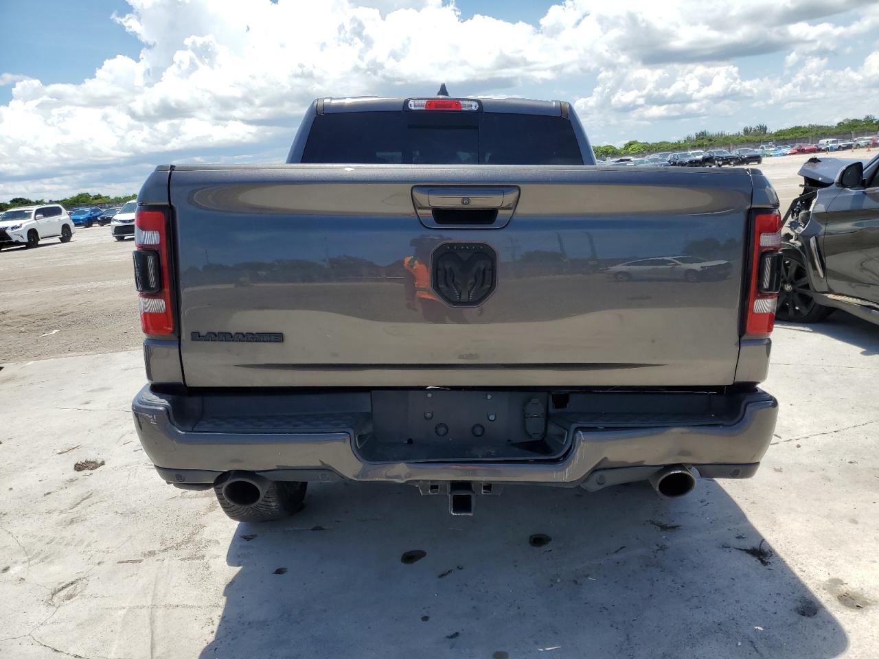 Ram 1500 Laramie Image 6