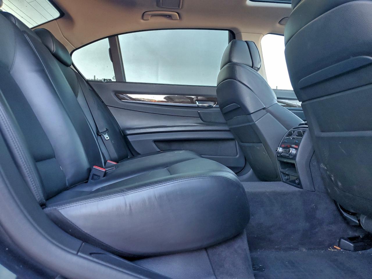 BMW 7 Series Lxi Image 5