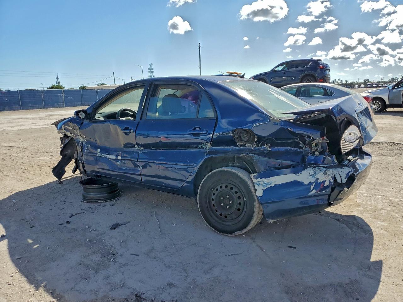 Toyota Corolla Ce Image 12