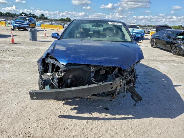 Toyota Corolla Ce Image 8