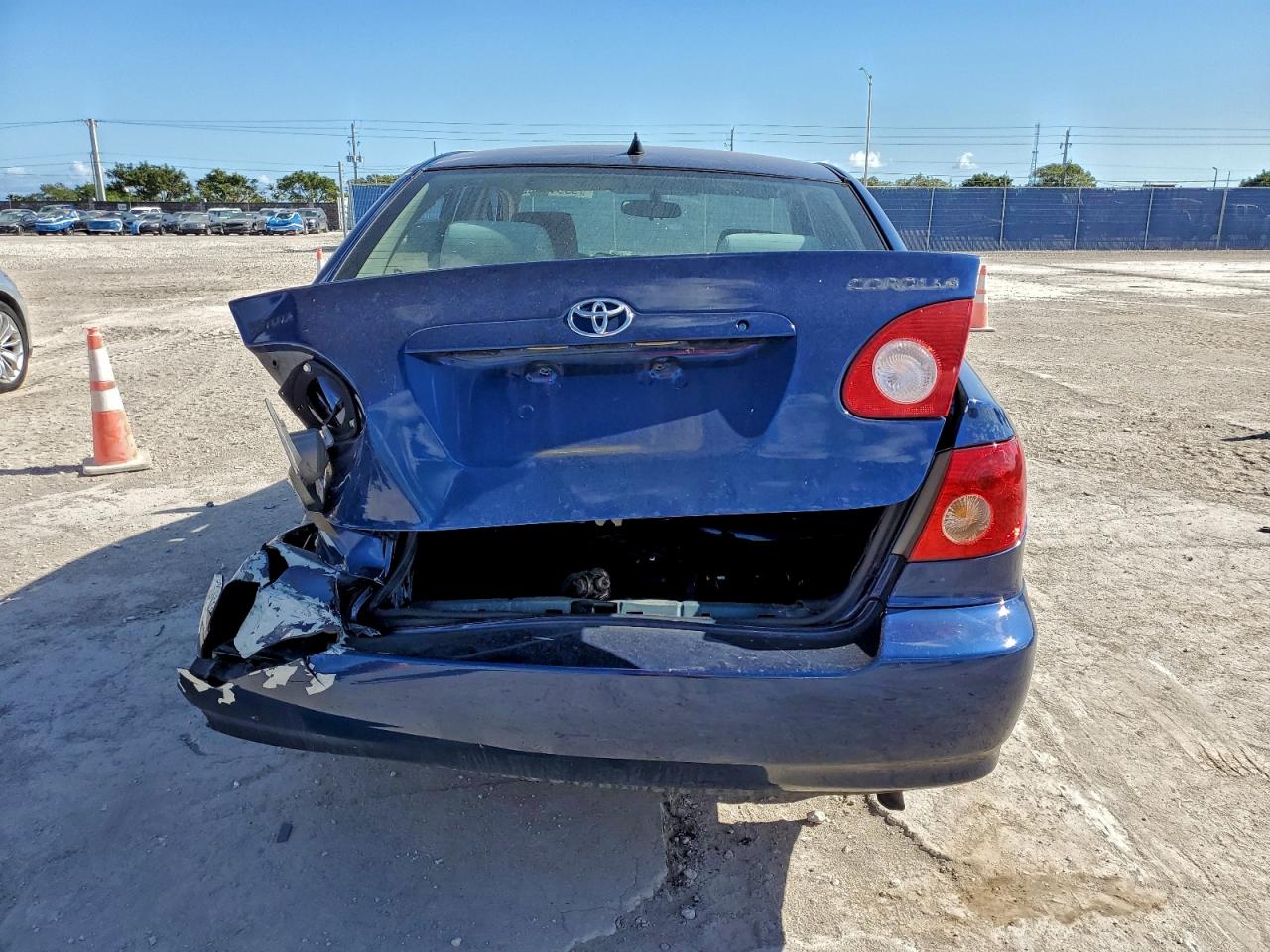 Toyota Corolla Ce Image 5