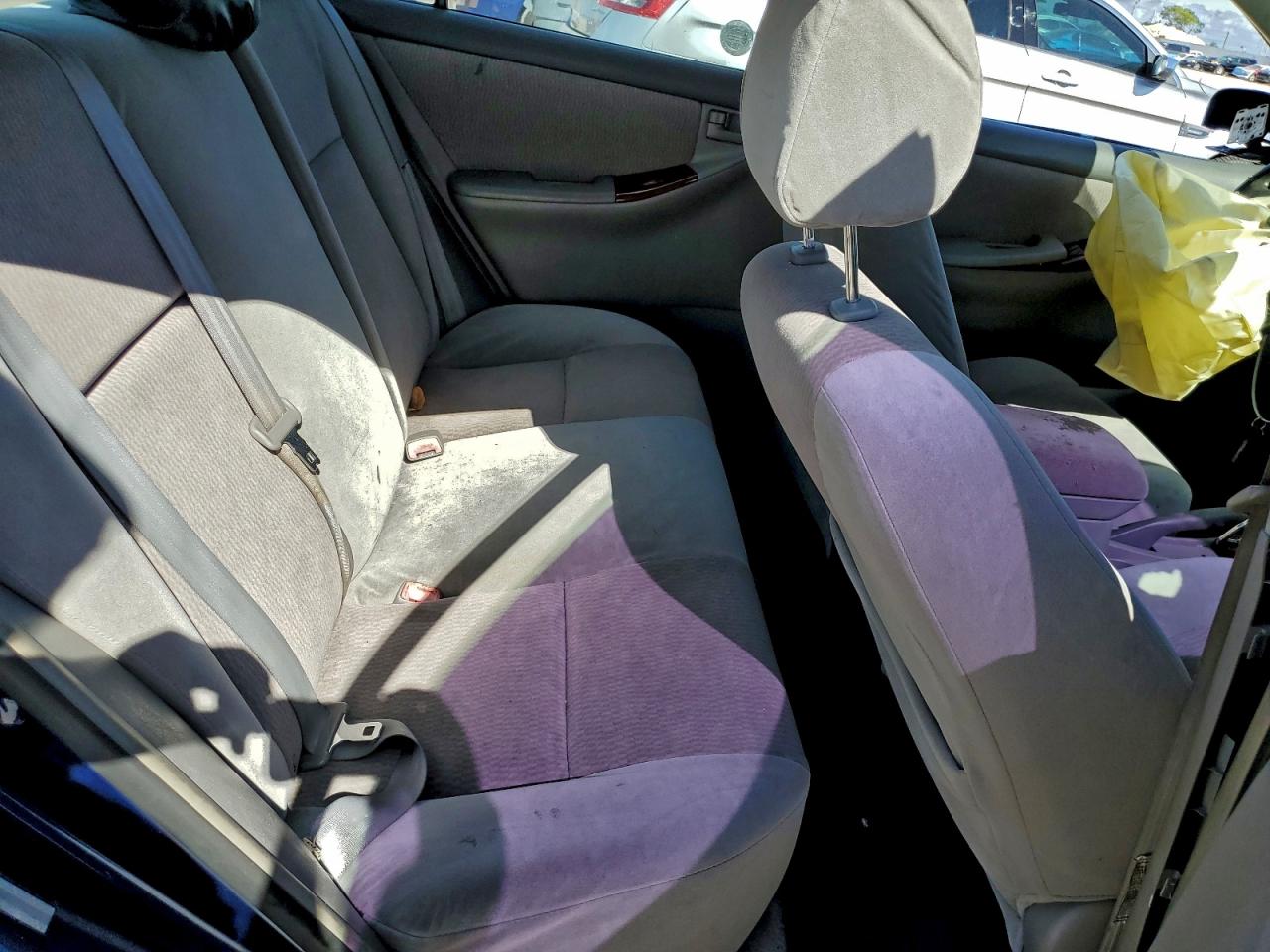 Toyota Corolla Ce Image 3