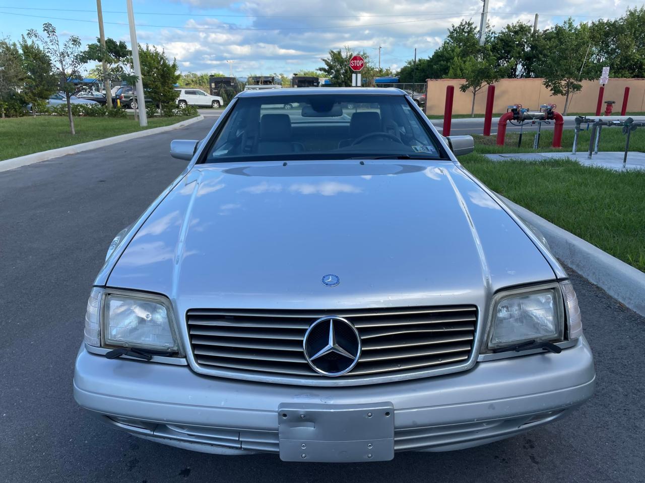 Mercedes-Benz S-Class 500 Image 8