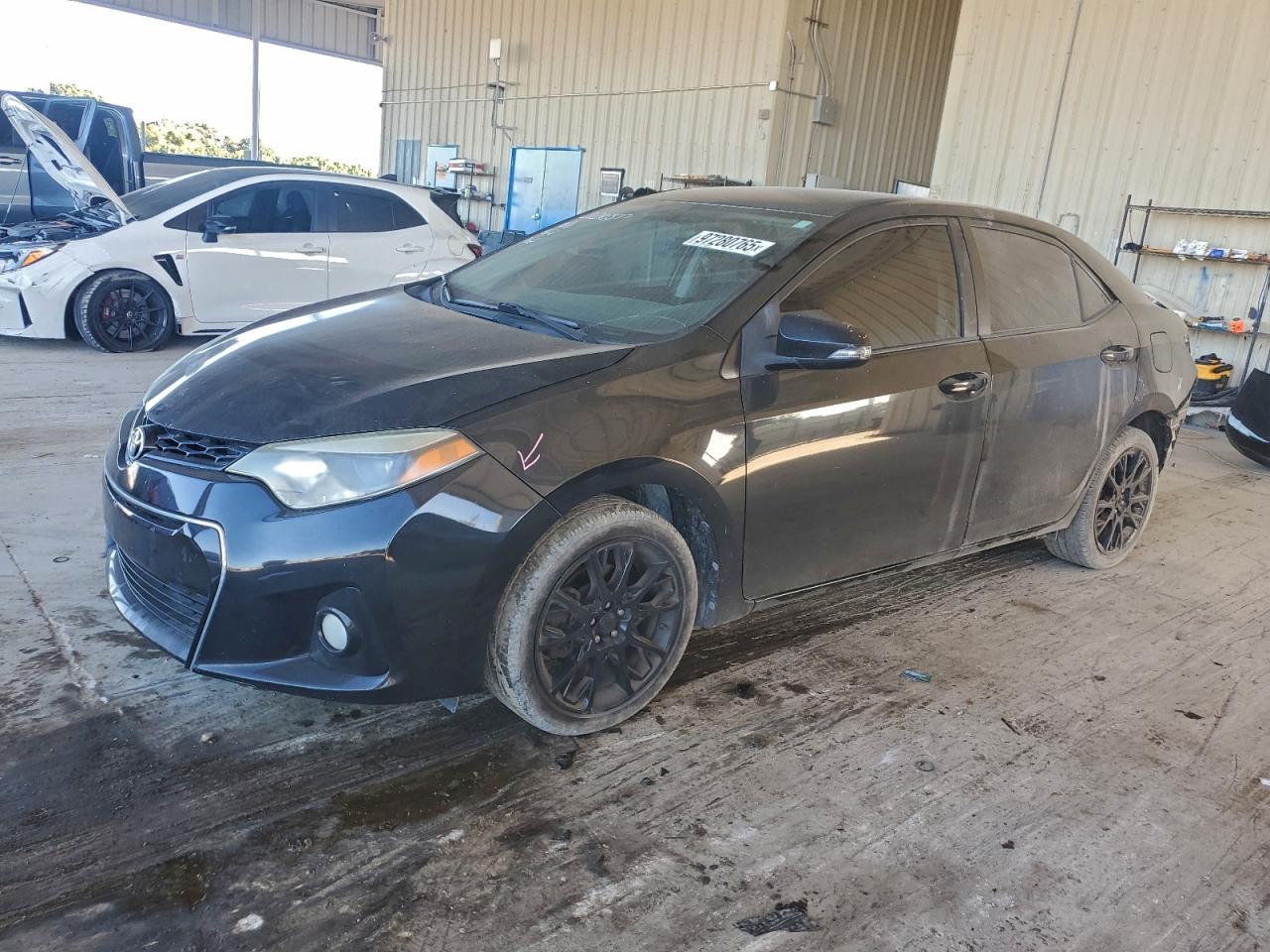 Toyota Corolla L Image 1