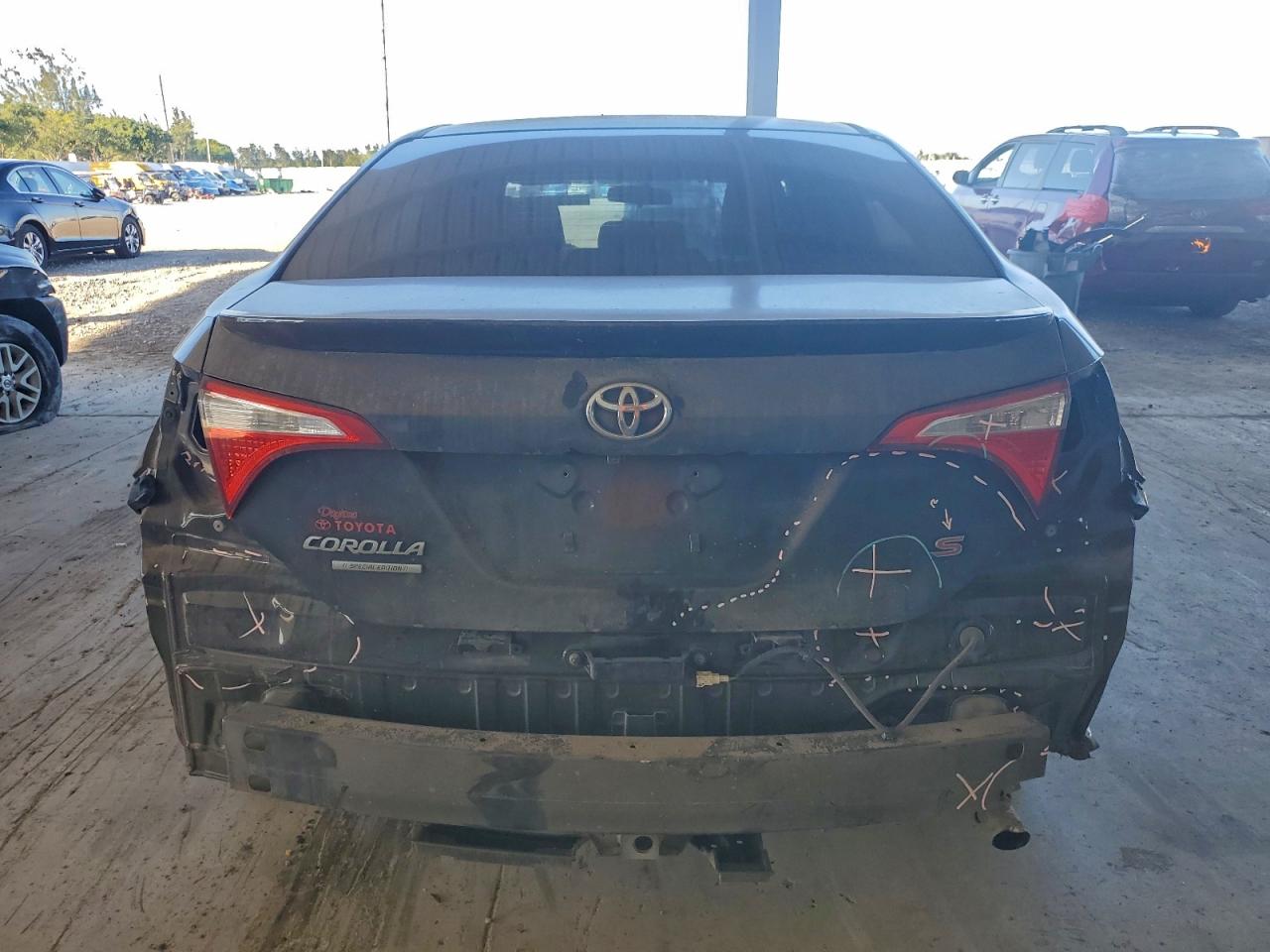 Toyota Corolla L Image 13