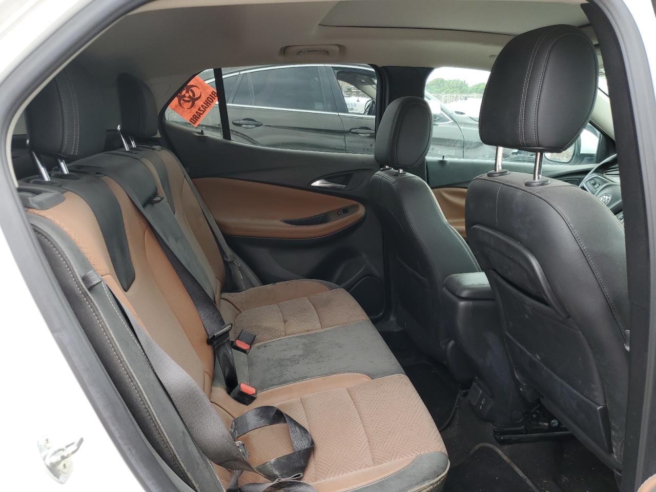 Buick Encore Essence Image 4