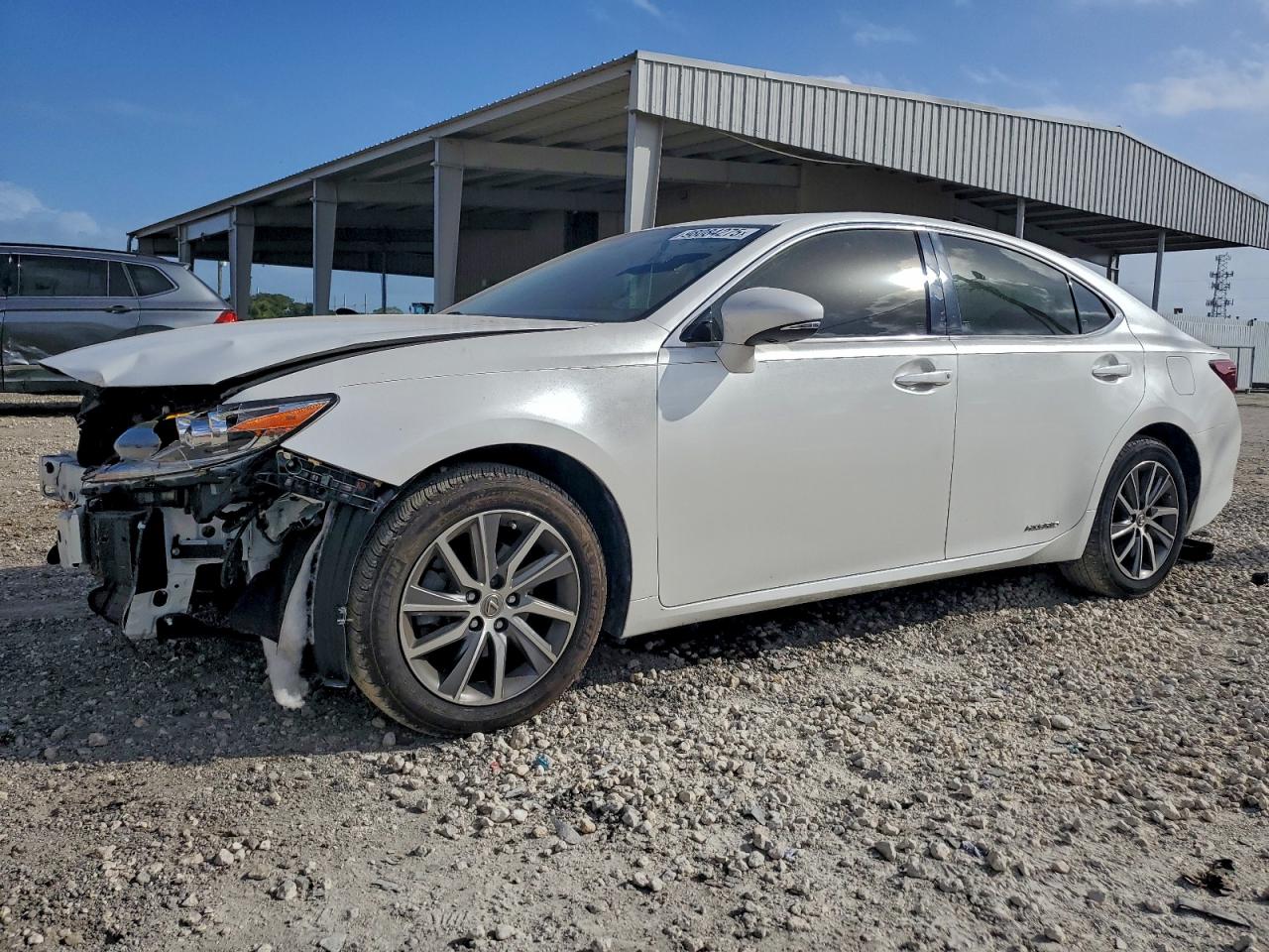 Lexus Es 300h Image 1