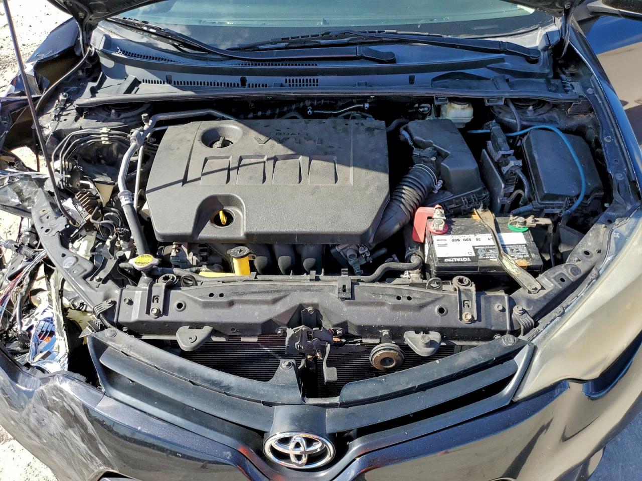 Toyota Corolla L Image 11