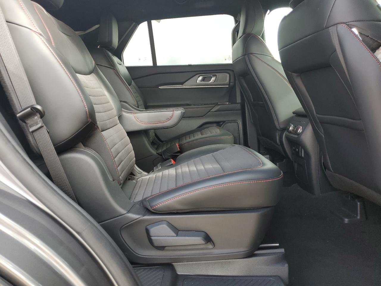 Ford Explorer St-line Image 2