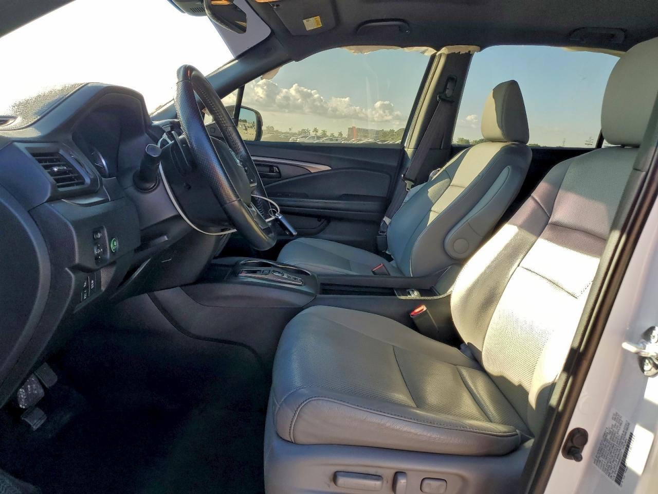 Honda Passport Exl Image 2