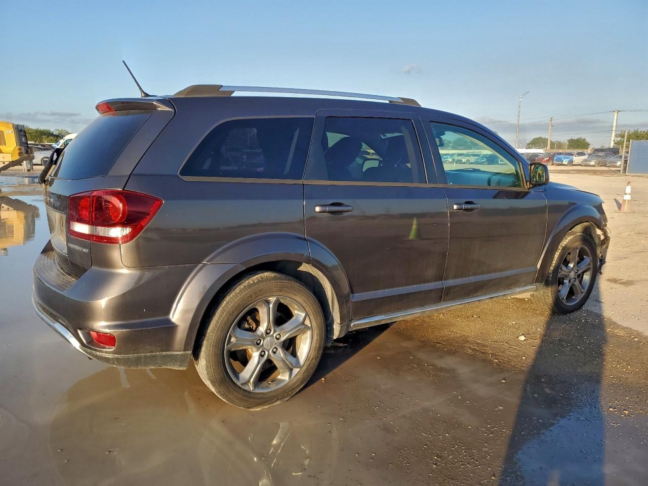 Dodge Journey Crossroad Image 13