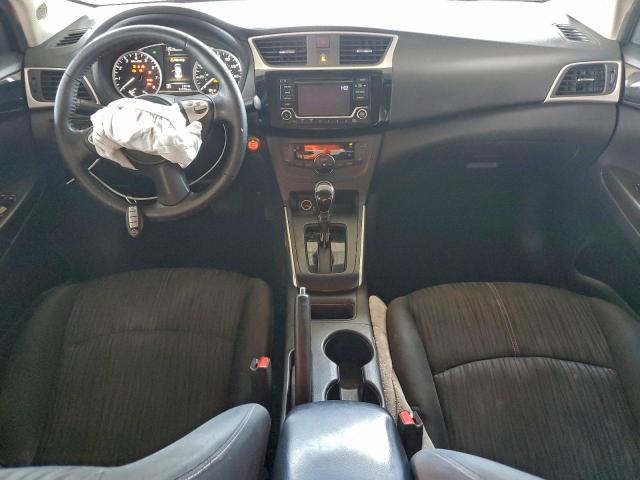 Nissan Sentra S Image 4