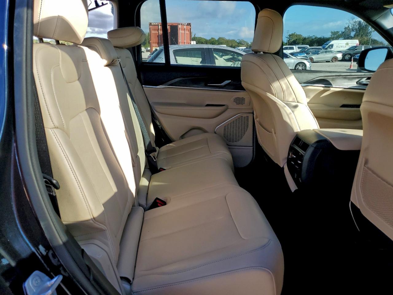 Jeep Grand Cherokee Limited 4xe Image 11