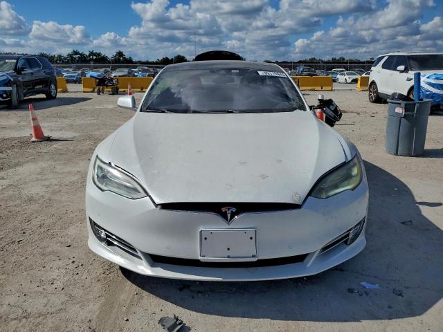 Tesla Model S Image 11