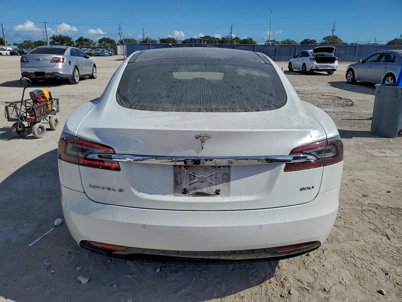 Tesla Model S Image 3