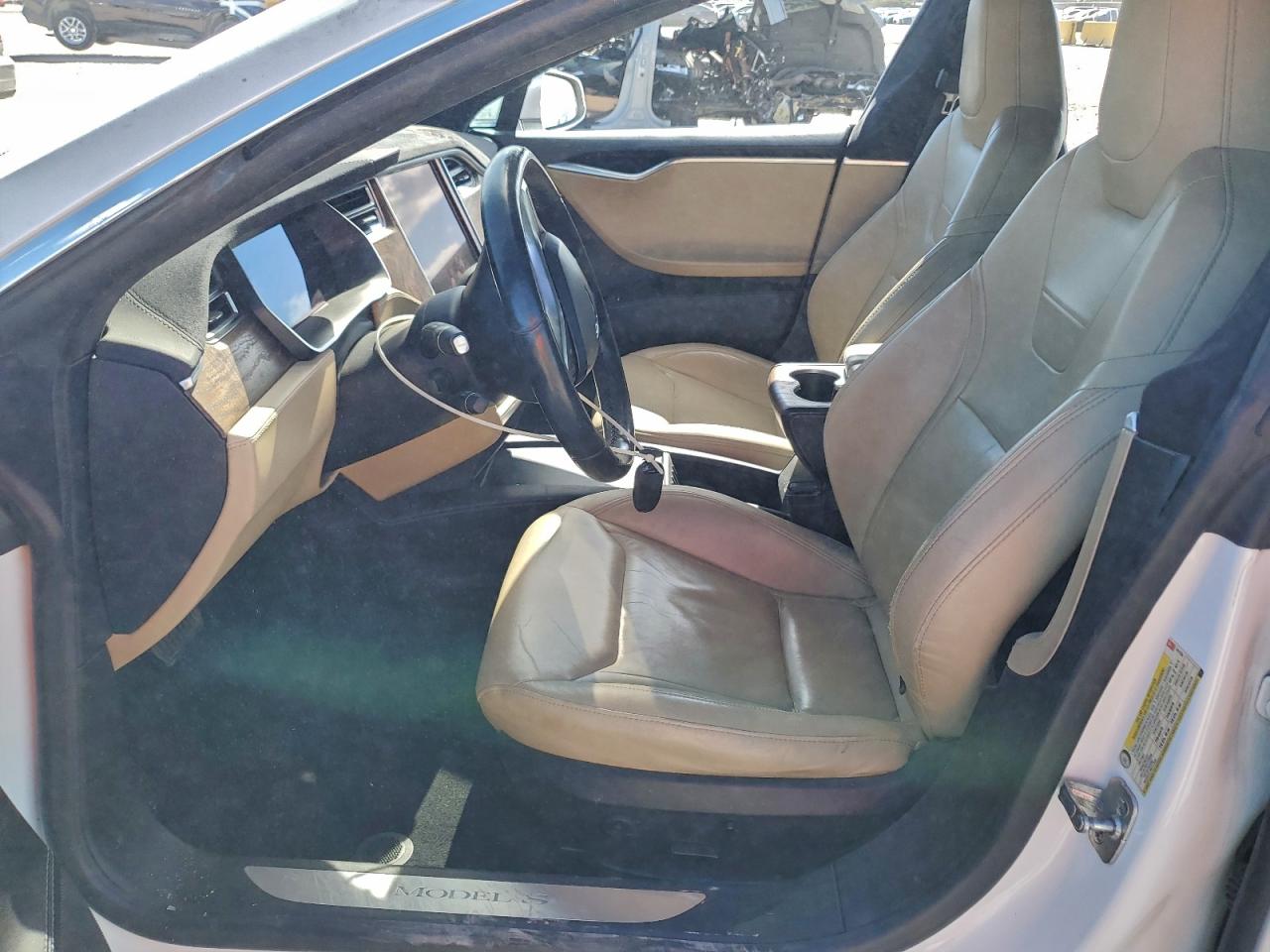 Tesla Model S Image 6