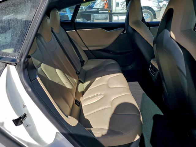 Tesla Model S Image 7