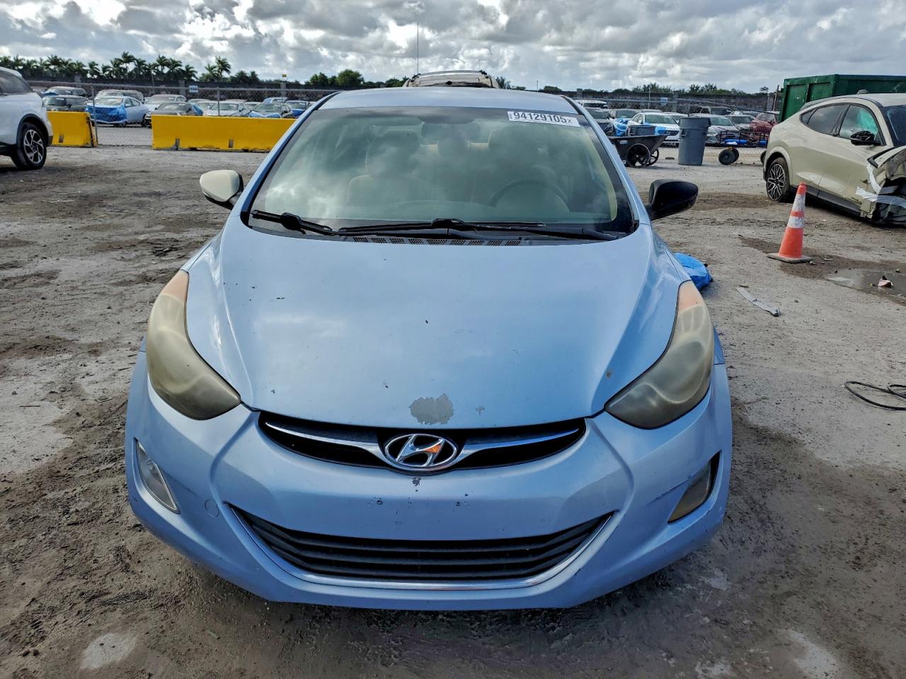 Hyundai ELANTRA Gls Image 5