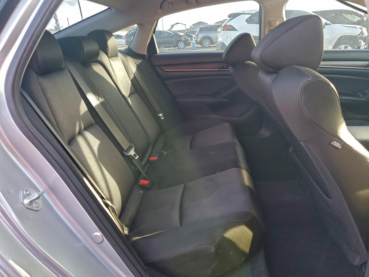 Honda Accord Lx Image 6