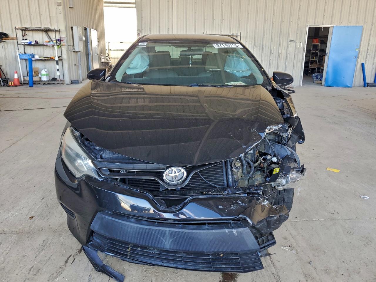 Toyota Corolla L Image 6