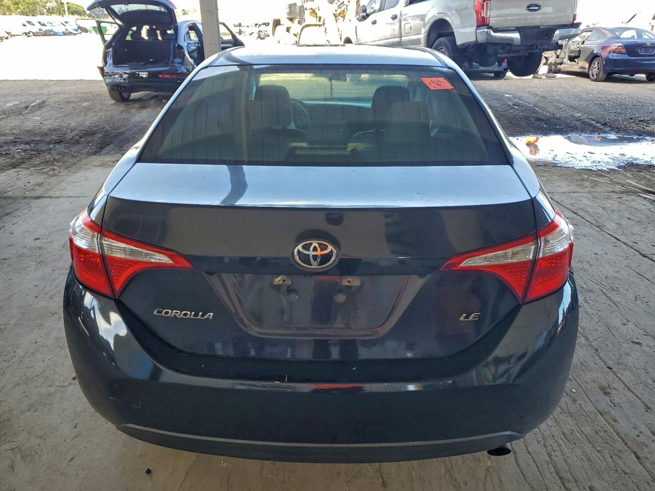 Toyota Corolla L Image 12