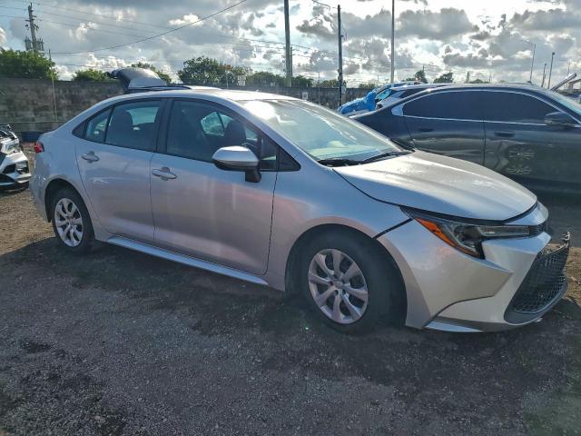 Toyota Corolla Le Image 10