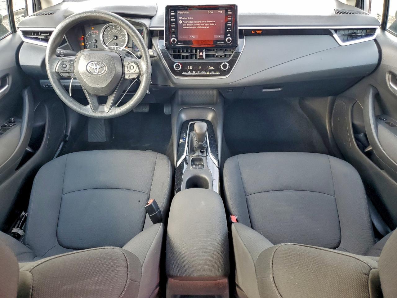 Toyota Corolla Le Image 4