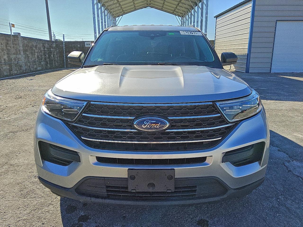 Ford Explorer Xlt Image 3