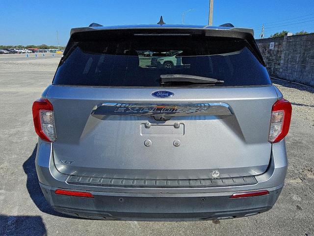 Ford Explorer Xlt Image 6