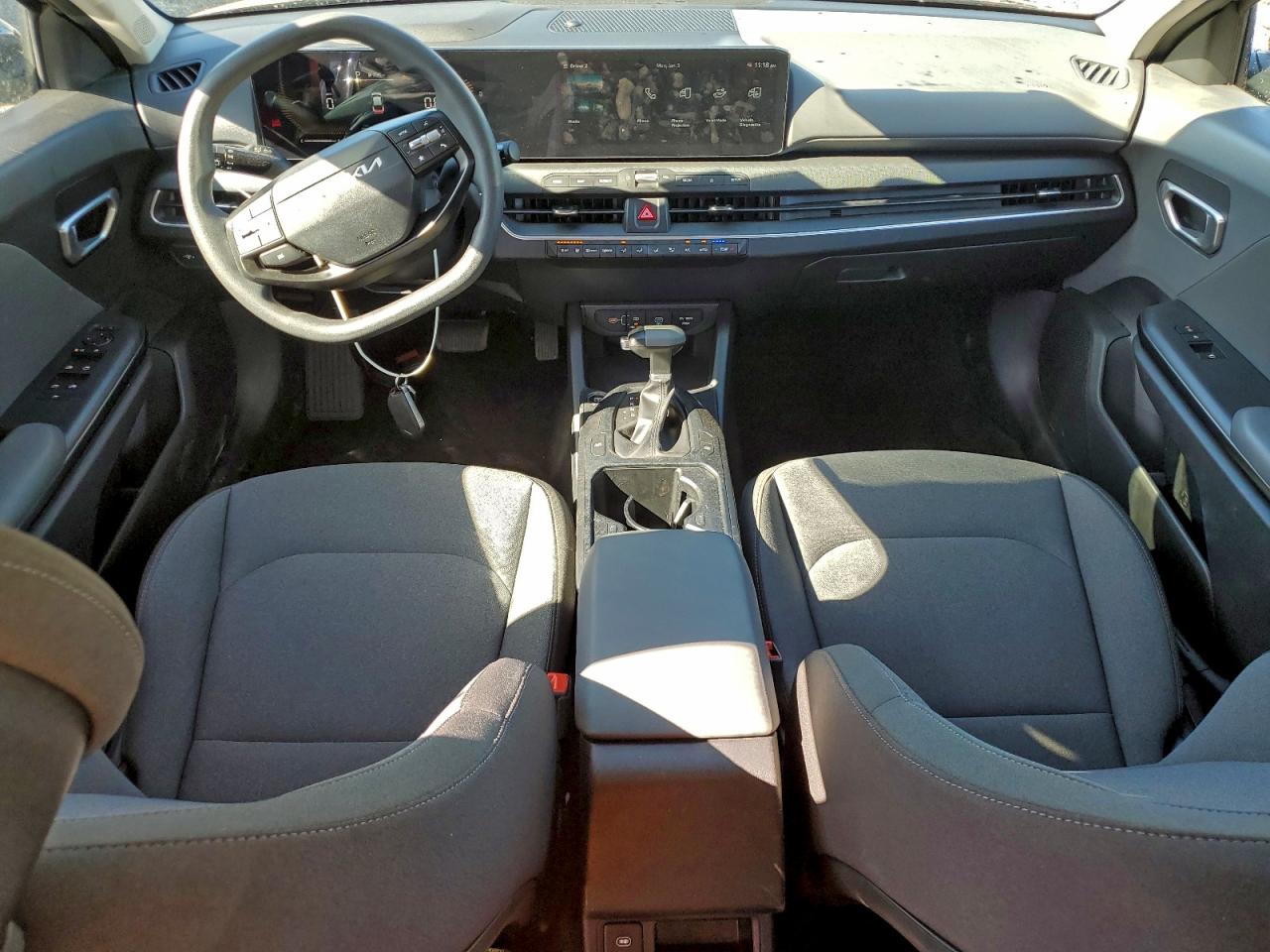 Kia K4 Lx Lx Image 8