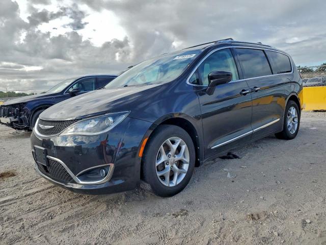  Salvage Chrysler Pacifica