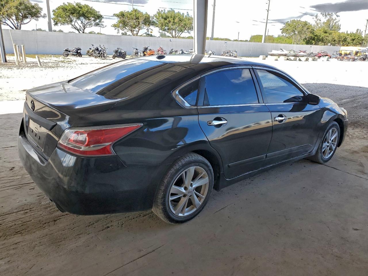 Nissan Altima 2.5 Image 3