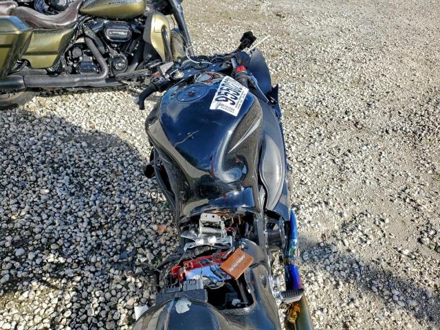 Suzuki Gsx1300 Ra Image 2