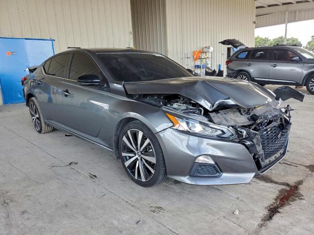 Nissan Altima Sr Image 7