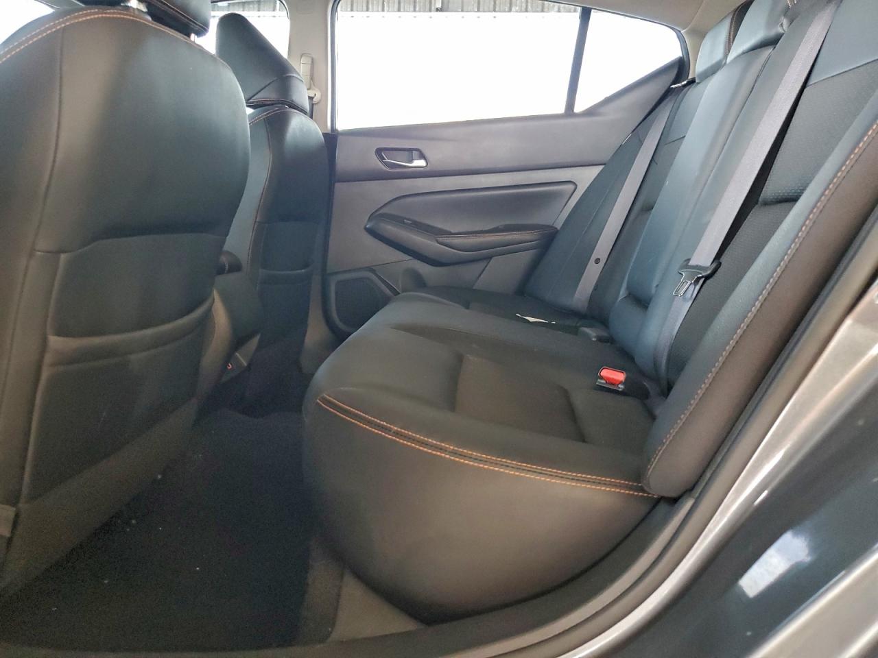 Nissan Altima Sr Image 9