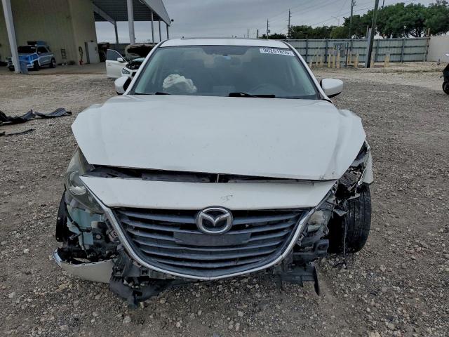 Mazda 3 Touring Image 5