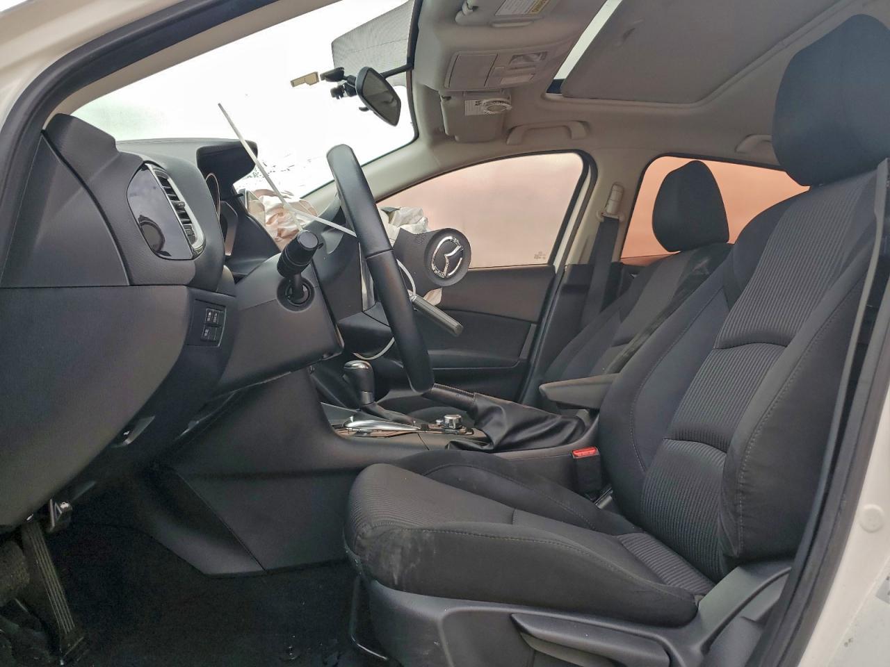 Mazda 3 Touring Image 11