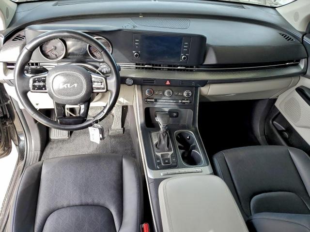 Kia Carnival Lx Image 12