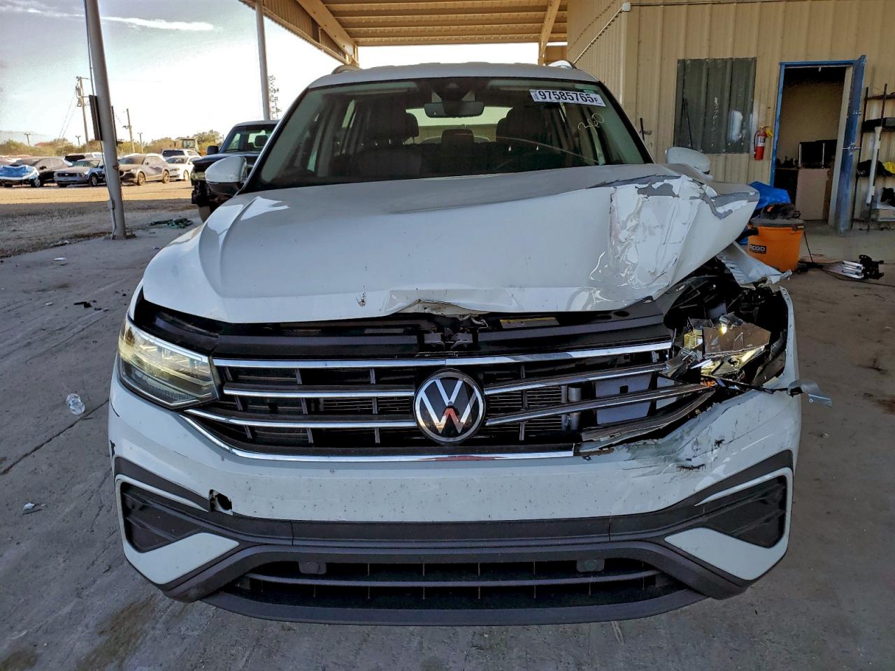 Volkswagen Tiguan Se Image 4