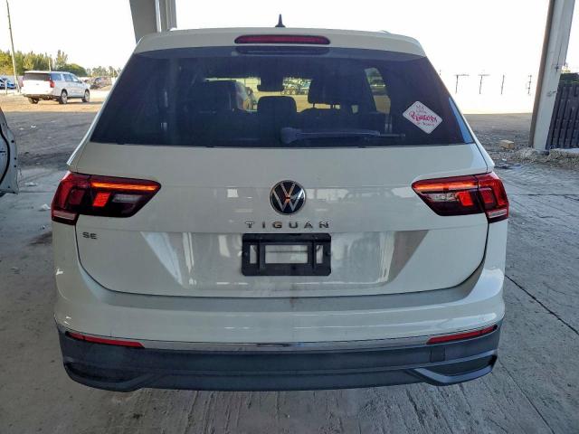 Volkswagen Tiguan Se Image 5