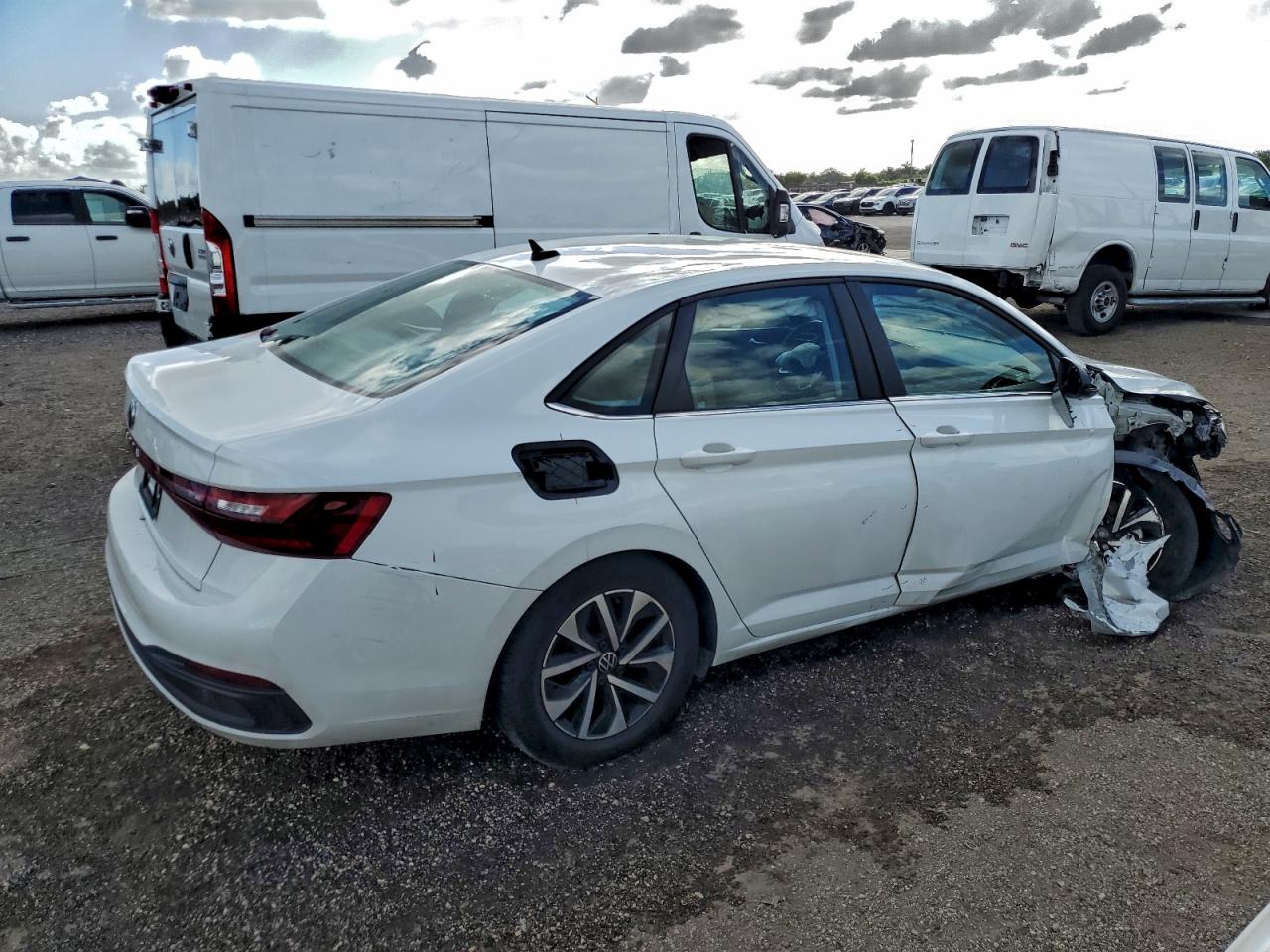 Volkswagen Jetta S Image 4