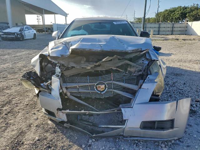 Cadillac CTS Luxury Collection Image 3