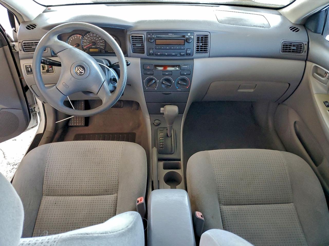 Toyota Corolla Ce Image 4