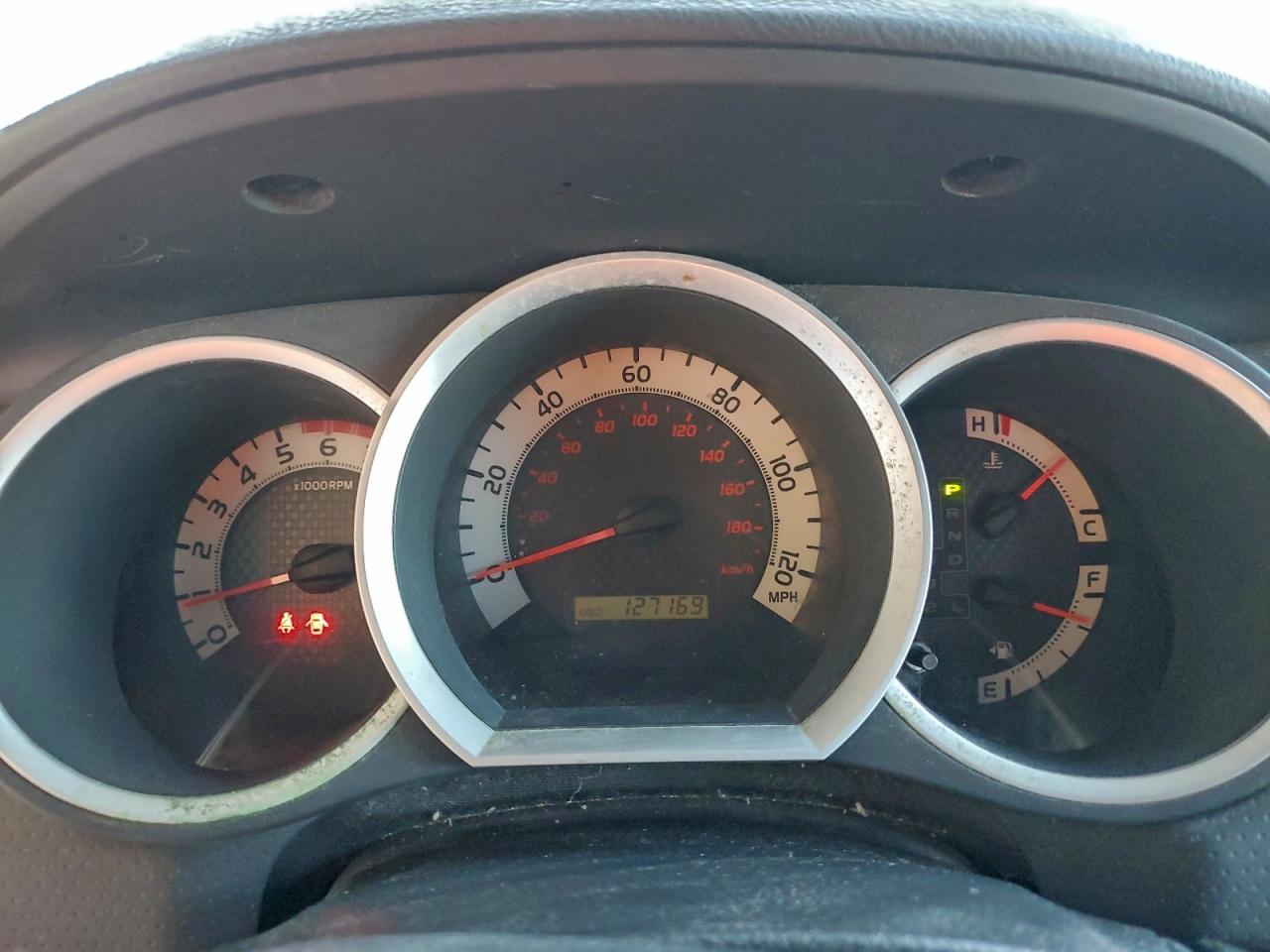 Toyota Tacoma Image 10