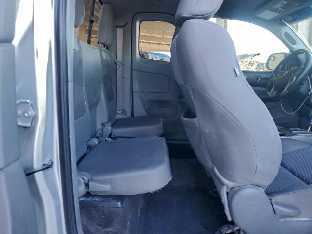 Toyota Tacoma Image 9